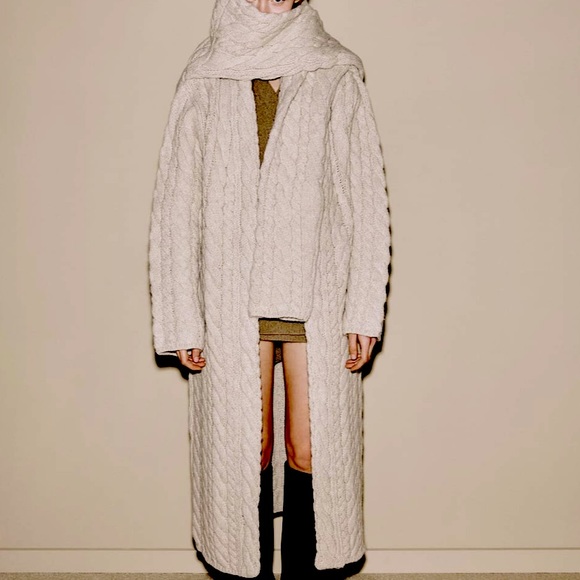 Zara 100% WOOL CABLE KNIT COAT - Picture 4 of 11
